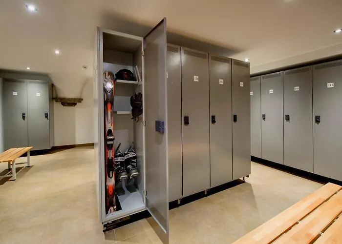 Schlosshotel צרמט