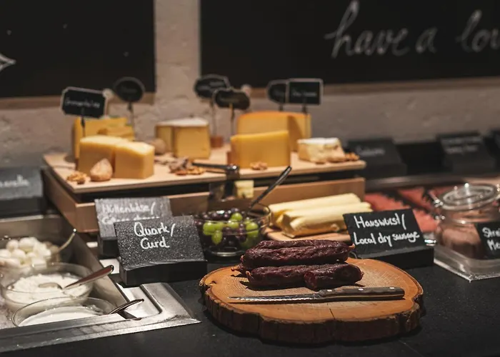 Schlosshotel צרמט