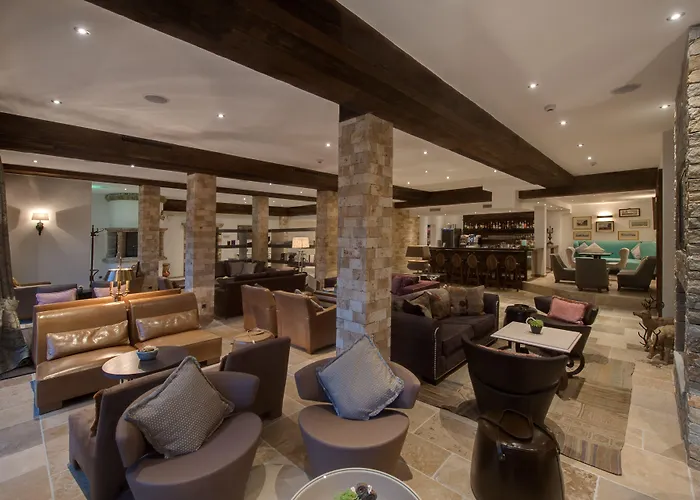 מלון Schlosshotel צרמט