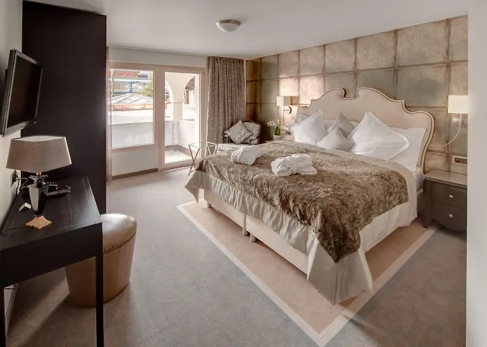 מלון Schlosshotel