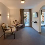 Schlosshotel Hotell 4*